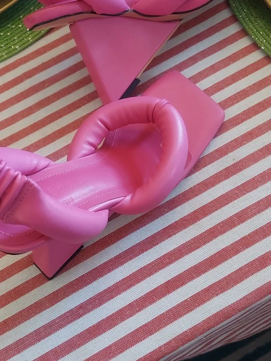 Women’s Padded Pink Square-Toe Heeled Sandals/ Jacqmeus Renasians Paris - Picture 7 of 9